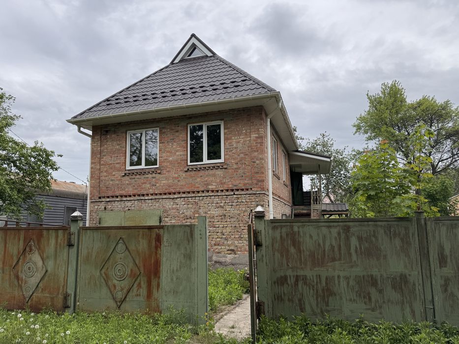 Продається будинок  25 км від Києва