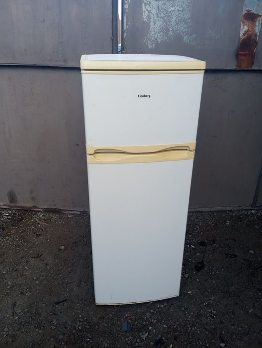 Холодильник Elenberg145см. Недорого