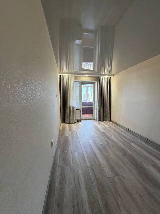 Продам 3-к квартиру в центрі міста