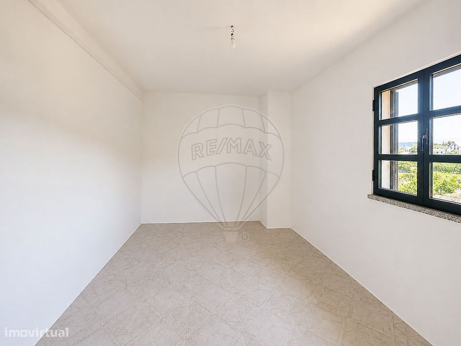 Moradia T5 para venda