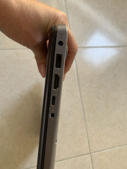 Laptop448073811530229764