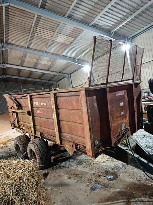 Przyczepa sztywna lub rozrzutnik