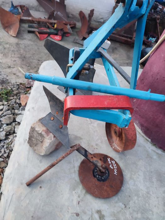 Плуг 1-35 для т-25 або для китайця
