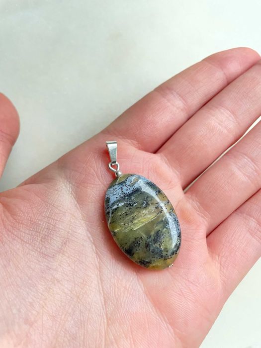 Zawieszka opal peruwiański
