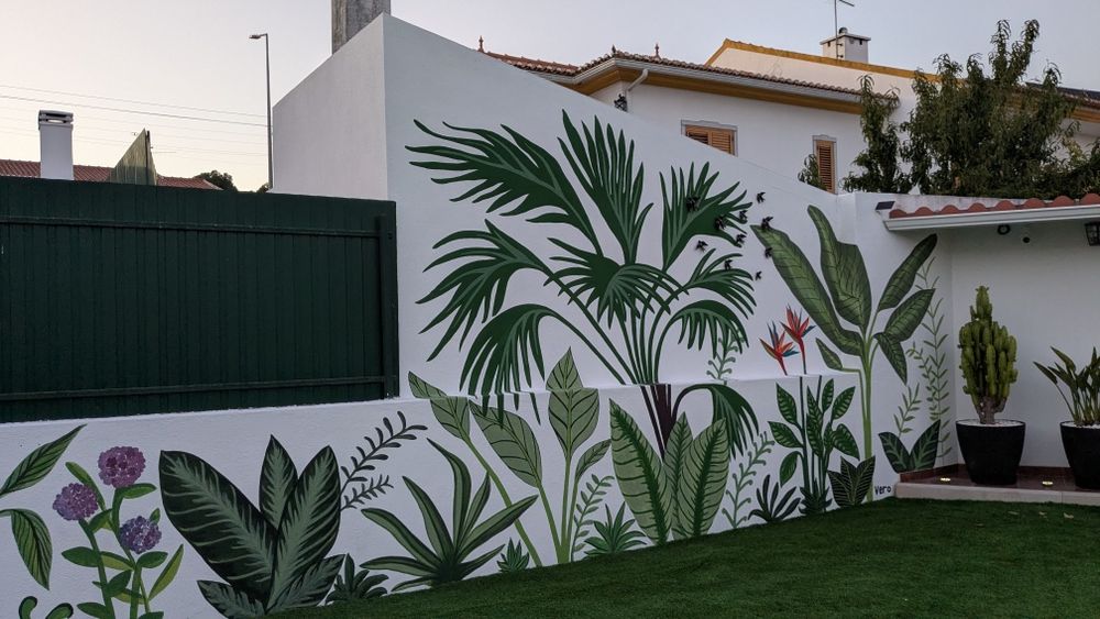 Murais para piscinas e jardins/ Murals for pools and gardens. Call now