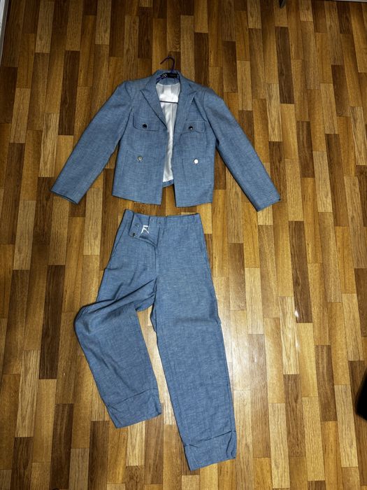 Блакитний льняний костюм Zara