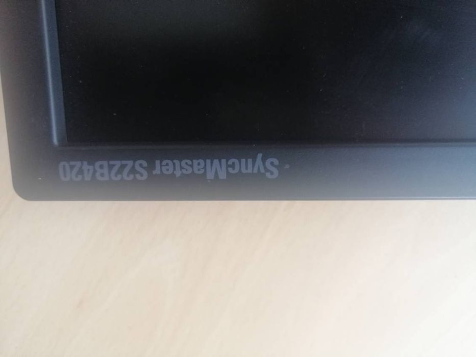 Monitor  Samsung  syncmaster S22B420