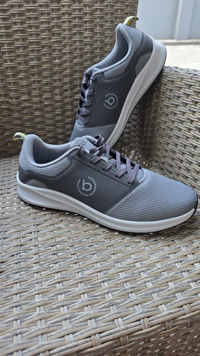 Чоловічі кросівки bugatti 
Размір 44-28.5cm