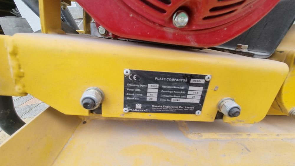 Віброплита Masalta MS60-4 з бачком