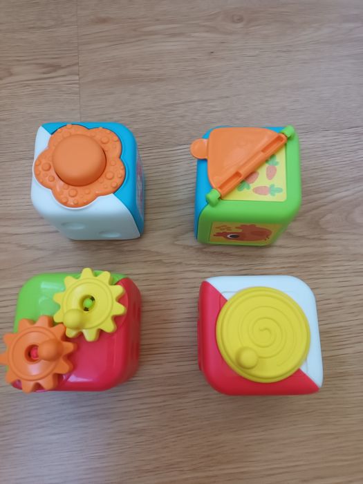 Cubos de Multiatividades 2 em 1 da Chicco 10M+