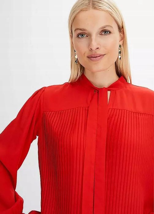 B.P.C czerwona bluzka plisowana z krawatką ^44