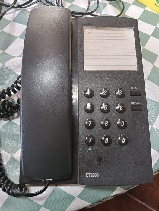 Telefone fixo portátil funcional
