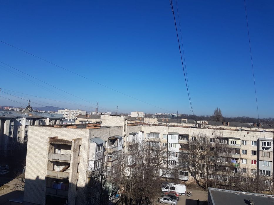 Сдается просторная однокомнатная квартира  по ул.Небесной Сотни (р-он