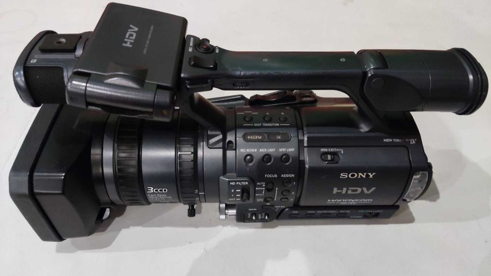 Цифрова відеокамера Sony HDR-FX1E