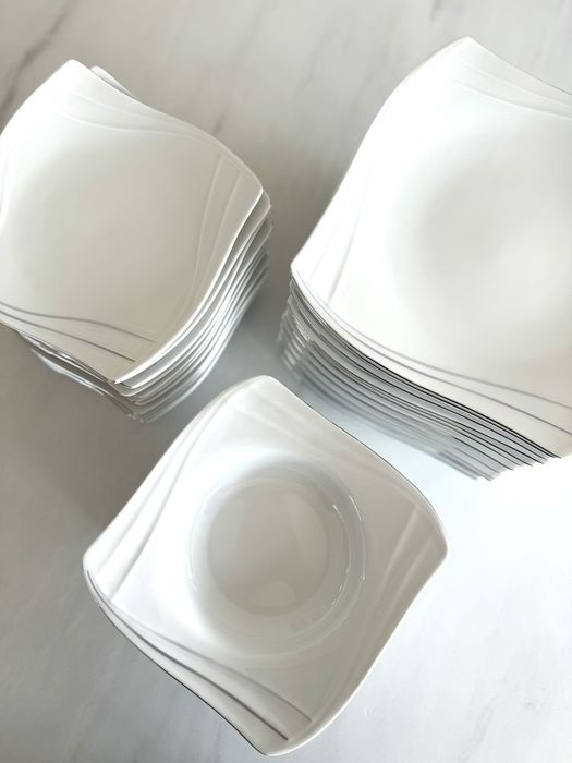 NOWY komplet serwis obiadowy Celebration porcelana Fyrklovern