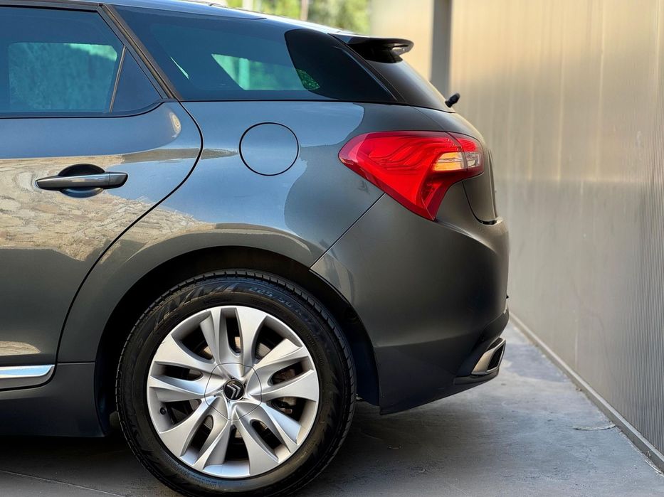 Citroën DS5 2.0 HDi Hybrid4 Sport Chic CMP6