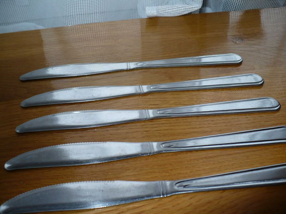 Noże obiadowe itali