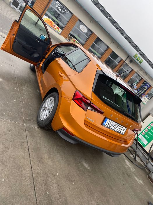 Wynajem busów i samochodów osobowych
