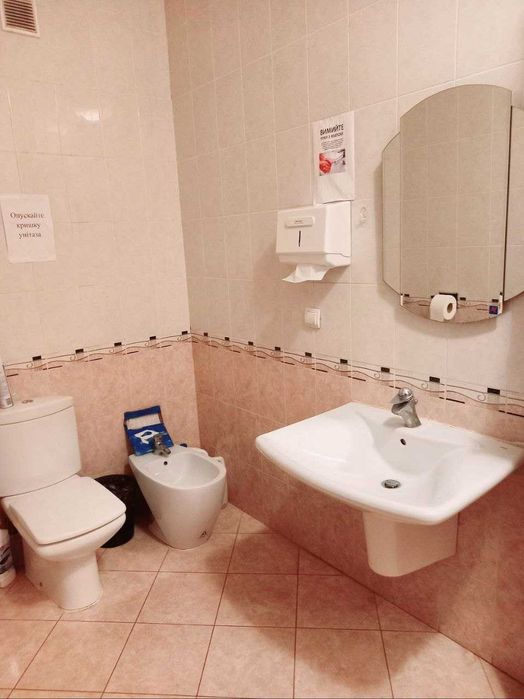 Ярославів Вал 21-Г  Центр Золоті Ворота Простора (229 кв м)