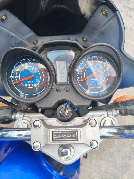 Продам мотоцикл Spark 200sp