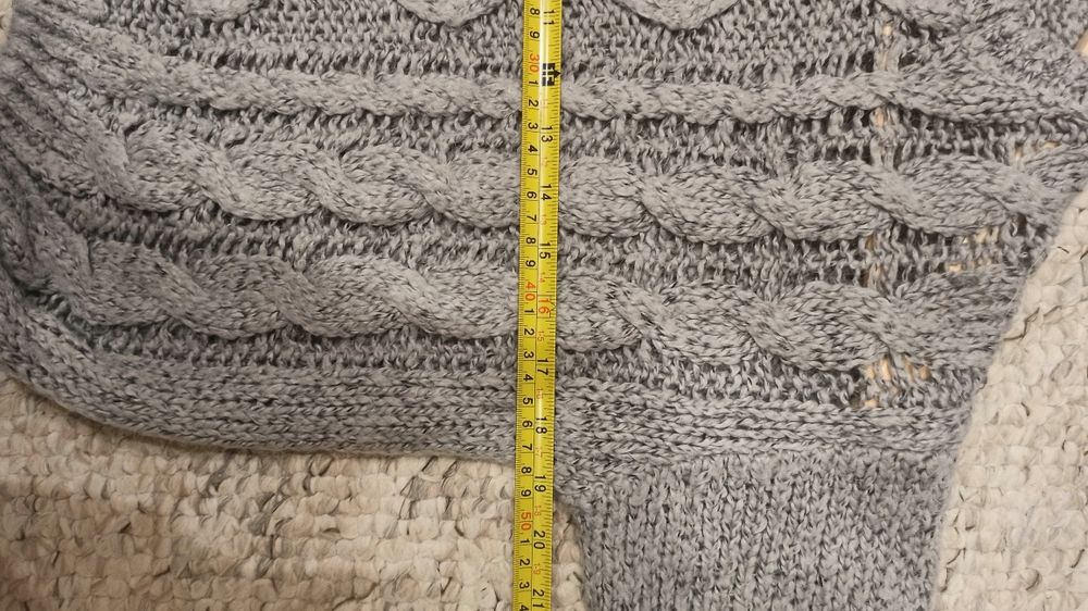 Ciepły i mięciutki sweter damski. Melanż, XS/S, angora. Reserved