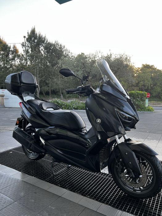 Yamaha Xmax 300 Iron Max