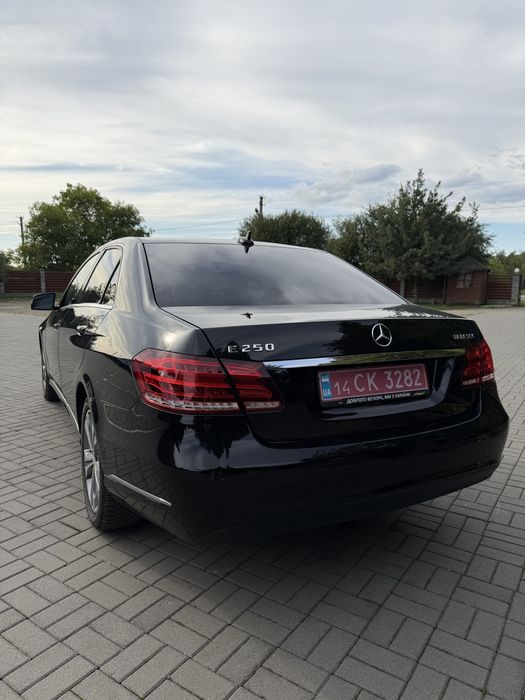 Mercedes-Benz E-класу 2013 року