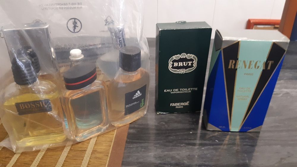 Varios perfumes homem