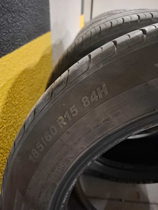 Komplet opon Kumho 185/60 R15