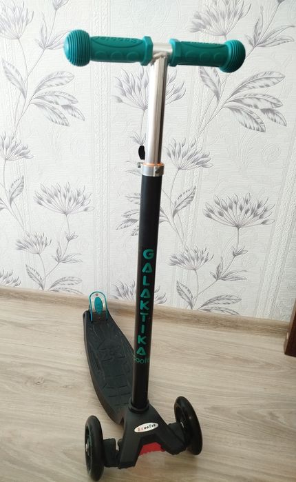 Продам самокат Galaktika