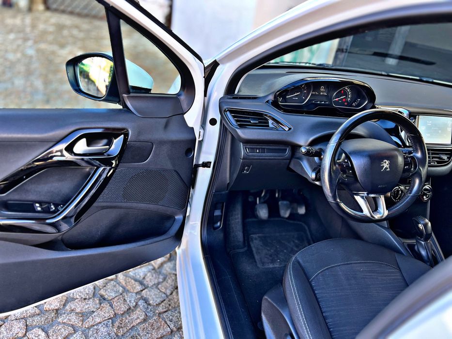 PEUGEOT 208 1.6 HDI 100cv 2.L 12-2016 apenas 150.000klm