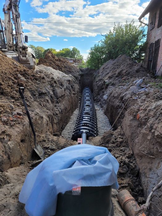Przydomowe oczyszczalnie ścieków,zbiorniki na wodę.