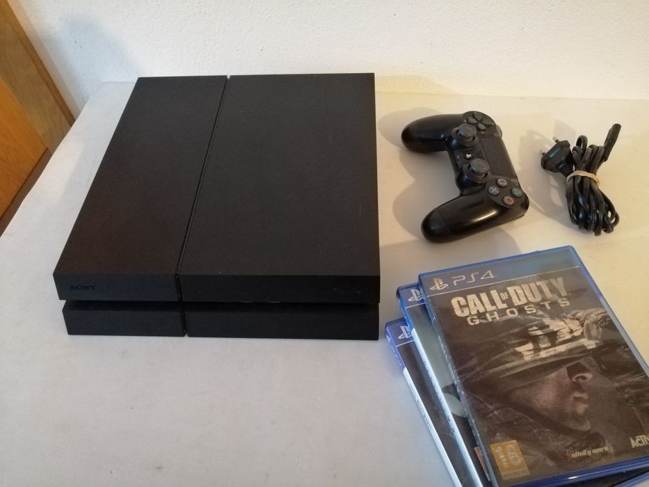 Playstation 4 + jogos