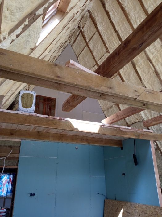 Утеплення ппу піною даху будинку ангару цеху фундаменту