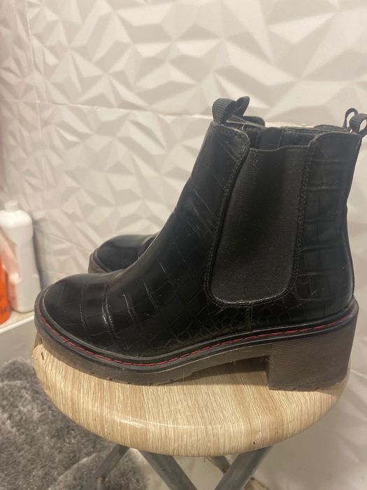 Botas pretas número 38