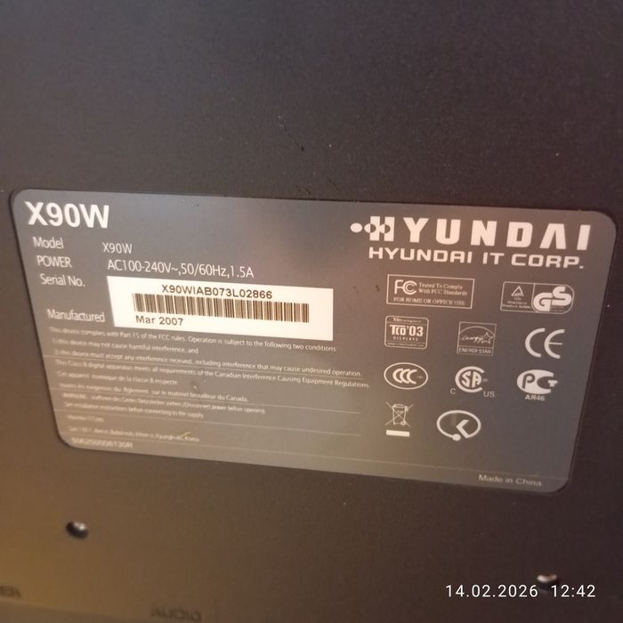 Monitor Hyundai X90W