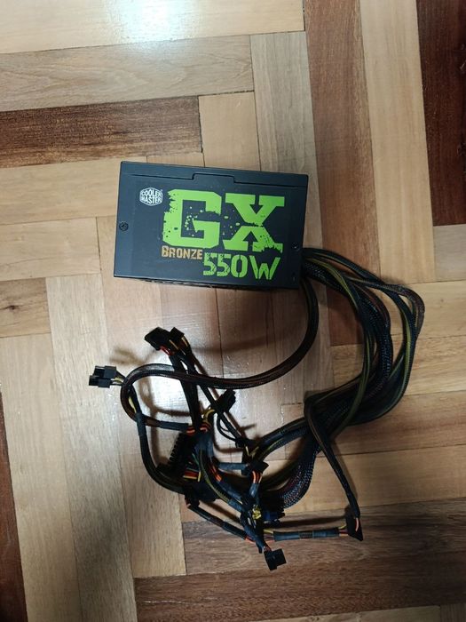 Блок живлення в хорошому стані Cooler Master GX550W