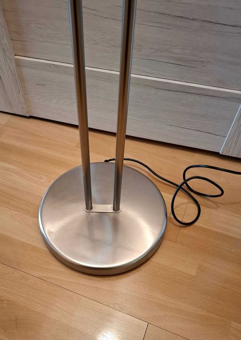 Lampa podłogowa chromowana