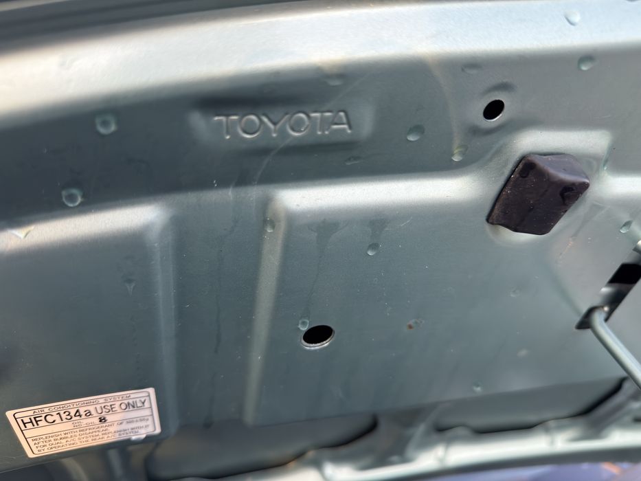 Продам Тоёту Ярис на автомате!