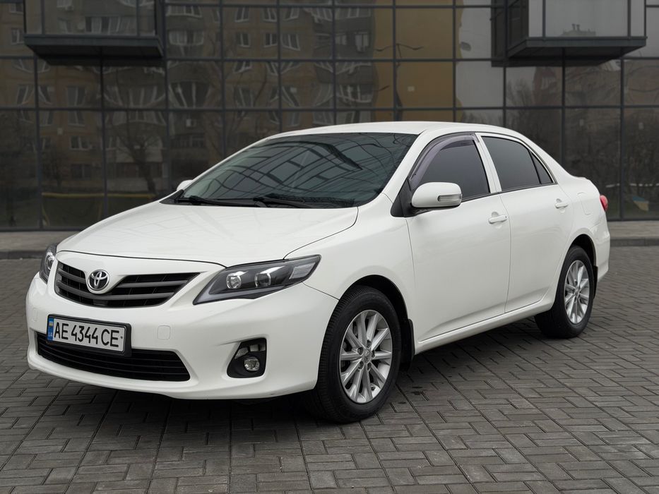 Toyota Corolla 2011р.в (рестайлинг) 1.6 автомат