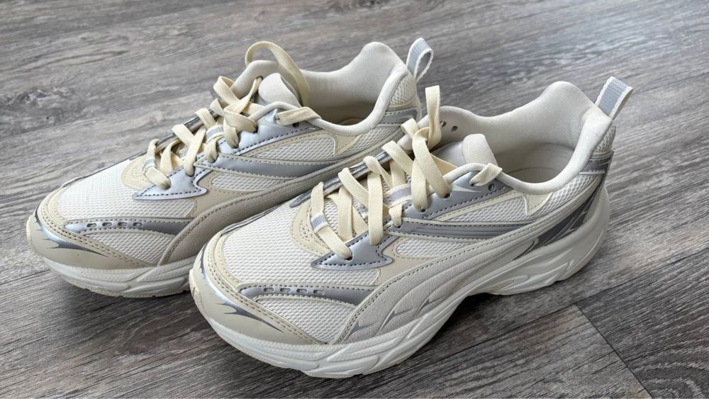 Жіночі кросівки Puma Morphic Retro