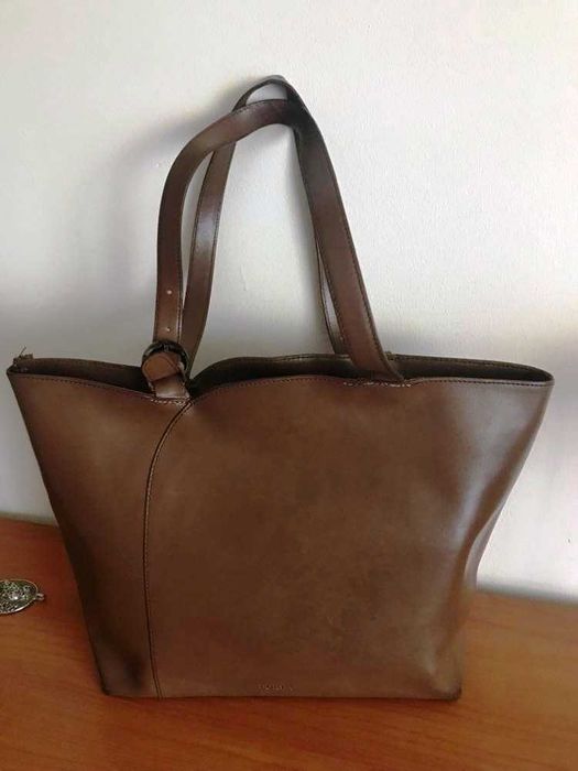 Carteira Zillian com fecho