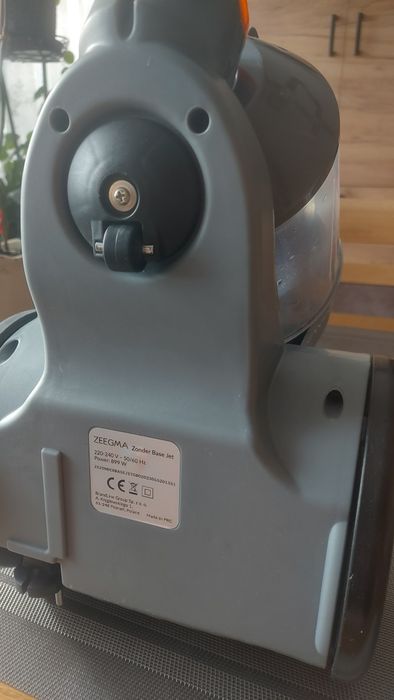 Odkurzacz Zeegma 900W