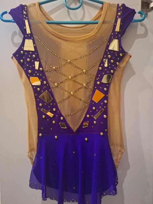 strój do gimnastyki artystycznej