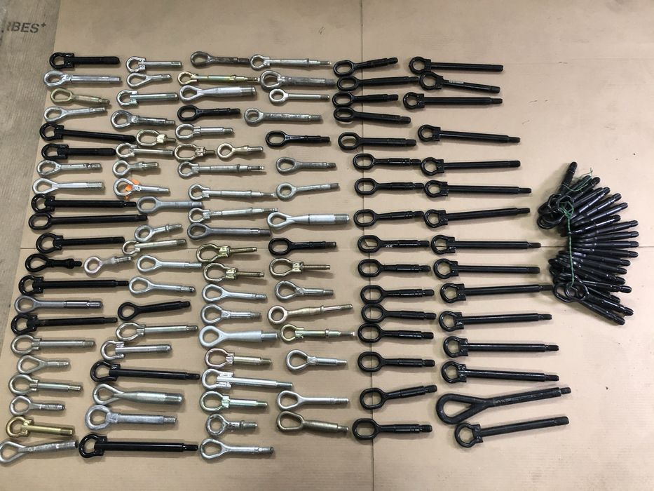 Буксировочний крюк буксирувальний гак петля вухо оригінал