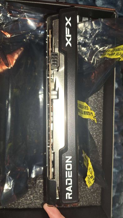 XFX AMD RX 6600 XT + Fonte MSI 650w Bronze Usados