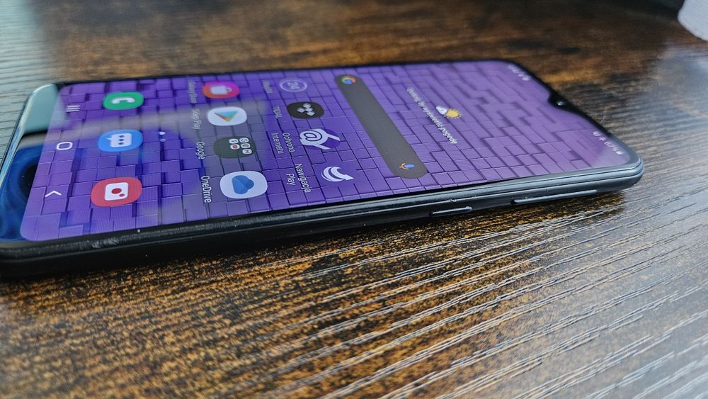 Samsung Galaxy A20e super stan