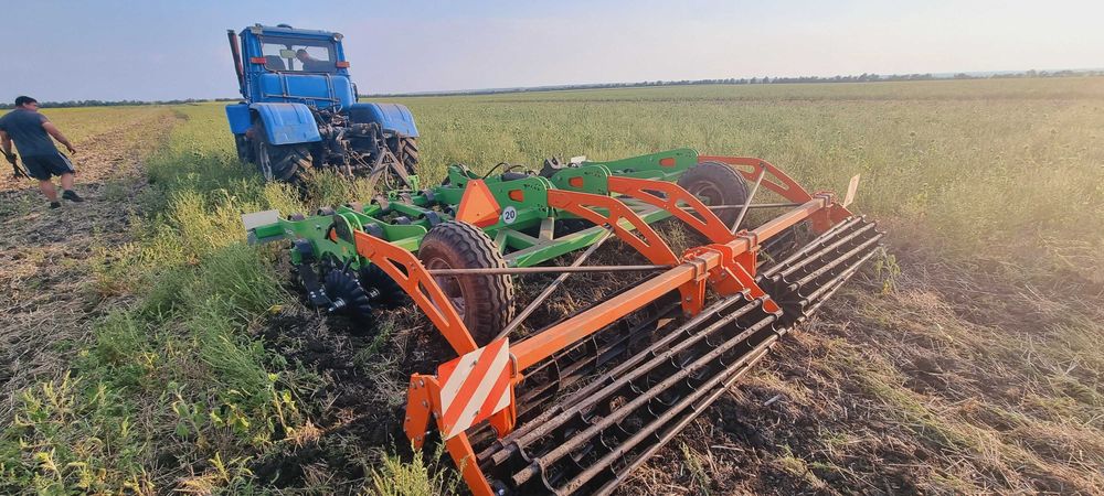 Лущільник дисковий ШАРК 4 тандемний коток діск білота АРК ГРУП