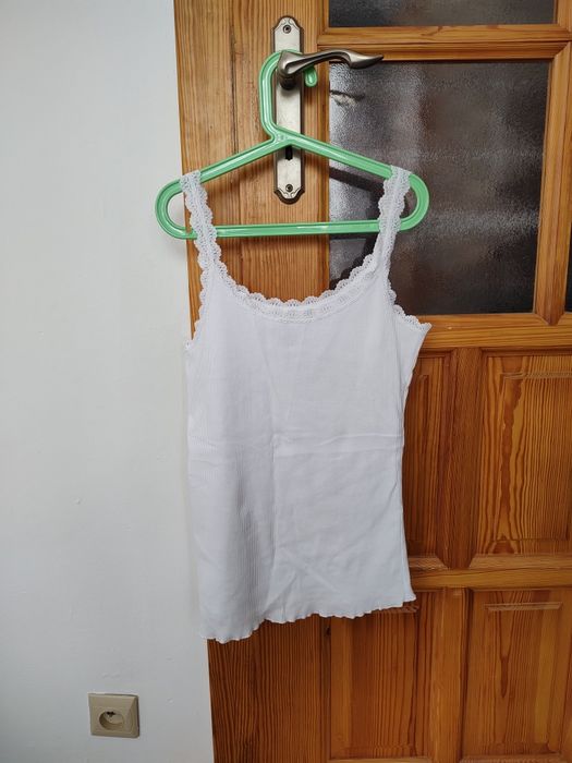 Prążkowany top letnia bluzka na ramiączkach koronka Esmara rozmiar M