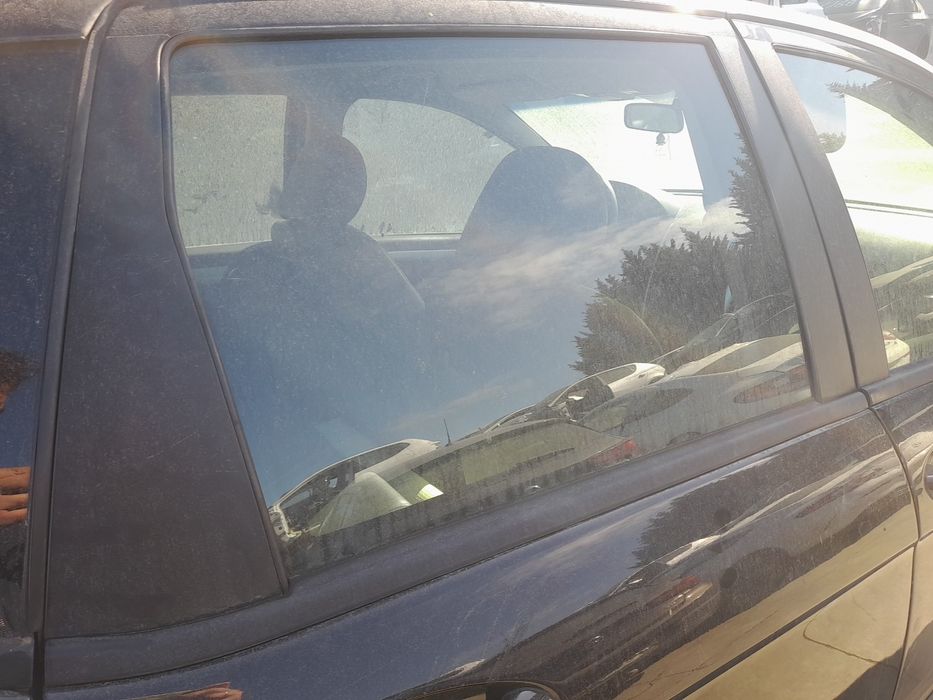 Vidro porta trás direito MERCEDES-BENZ Classe A (W169)